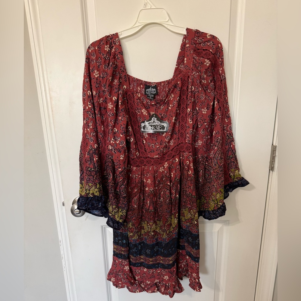 Angie Floral Red Dress with Lace‎ Detail